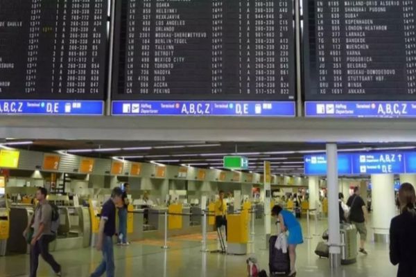 REGULI de călătorie în Europa. Ce restricții sunt în vigoare?