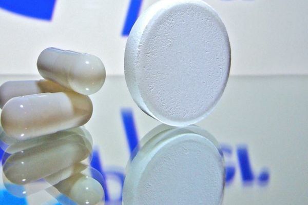 Vestea sfârșitului de an: Pastila anti-COVID-19 de la Pfizer reduce cu 90% spitalizarea și decesul și acționează împotriva Omicron