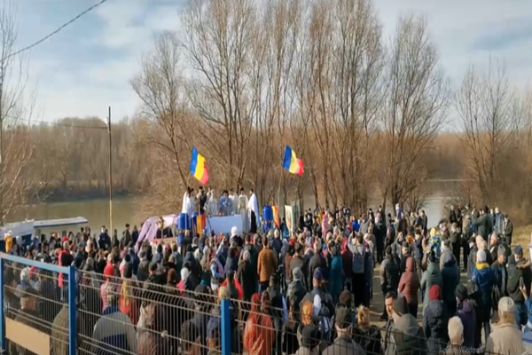 VIDEO FOTO Boboteaza 2022 la Măcin