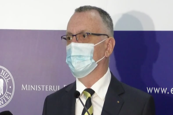 Sorin Cîmpeanu trage un semnal de alarmă: "Evaluările şi-au pierdut foarte mult din relevanţă"