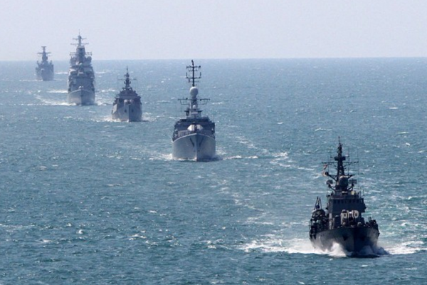 Ucraina sfătuiește companiile aeriene să nu mai opereze zboruri peste Marea Neagră. Care este cauza