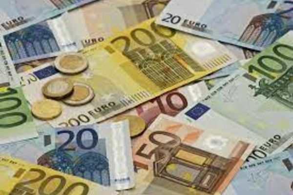 Patru noi programe de finanțare pentru mediul de afaceri 