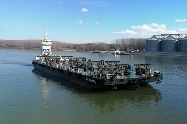 Astăzi încep operaţiunile de instalare a primelor segmente de tablier metalic la Podul peste Dunăre