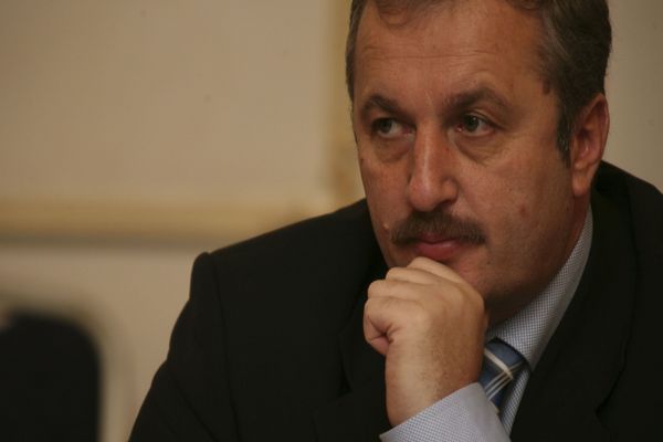 Vasile Dîncu anunță că România are nevoie de „întărirea capacității de luptă” - Ce legi cere ministrul Apărării de la Parlament
