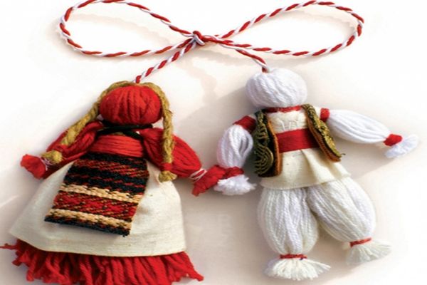 MĂRŢIŞORUL – Simbol și mesaj