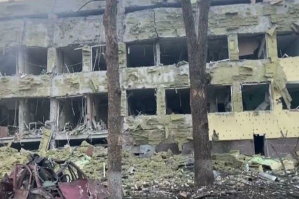VIDEO | Maternitatea din Mariupol, pusă la pământ de bombardamentele armatei ruse. Reacția președintelui Zelenski