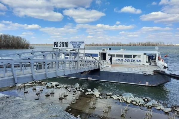 Curse speciale Isaccea-Galați și retur, pentru refugiați