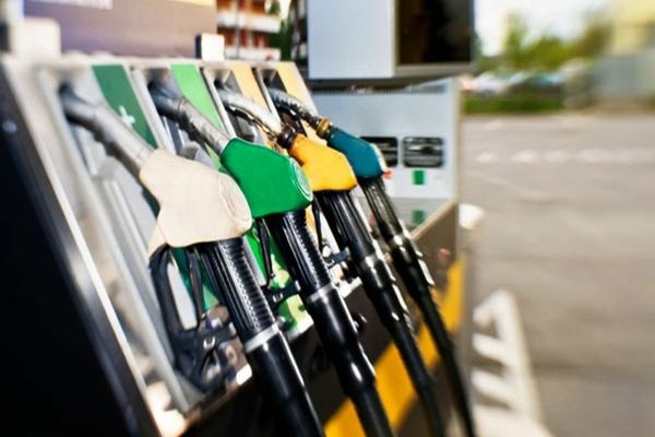 Peste 5.000 de benzinării au fost verificate după creșterea nejustificată a prețurilor - Amenzi de milioane de lei anunțate de Guvern