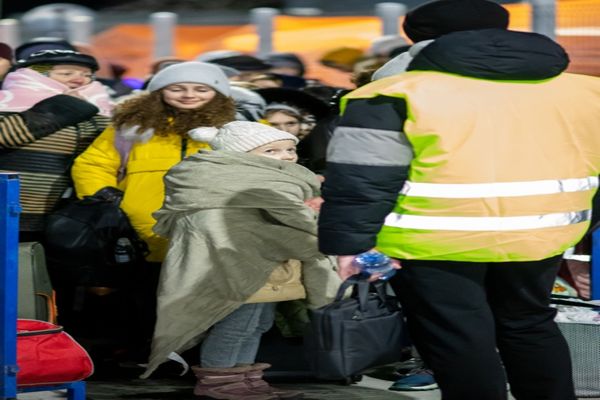 Peste 8.000 de cetăţeni ucraineni au intrat în România vineri, în scădere cu 13,2% faţă de ziua precedentă