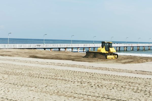 FOTO Se pregătesc plajele pentru vară