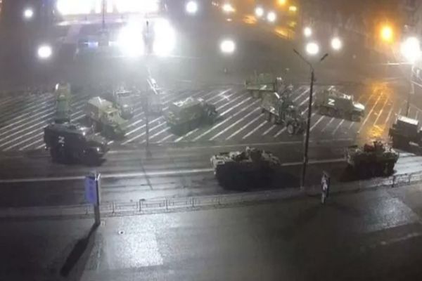 Război Rusia-Ucraina, ziua 8. Herson, important oraș strategic, capturat de ruși. Bombardamentele au continuat peste noapte