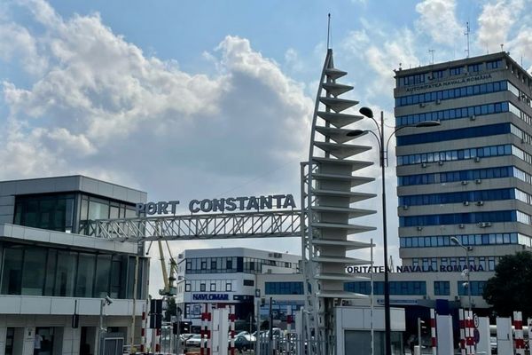 Accesul în porturile Constanța și Midia, plătit printr-o aplicație mobilă