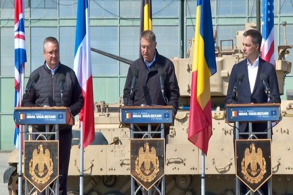 FOTO VIDEO Președintele Iohannis și premierii României și Belgiei în vizită la Baza Aeriană Mihail Kogălniceanu