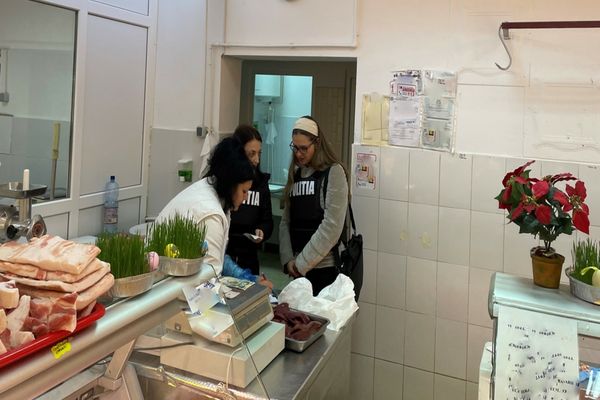 Razie a polițiștilor în piețele agroalimentare