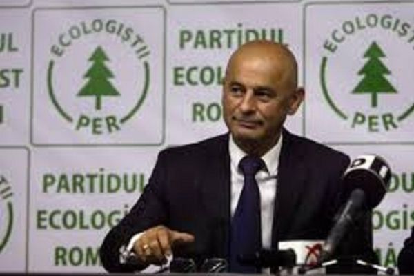 Dănuț Pop: ”PNL seamănă din ce în ce mai mult cu o caricatură tristă. Și-au făcut cuib în acest partid toți oportuniștii, golanii și incompetenții”