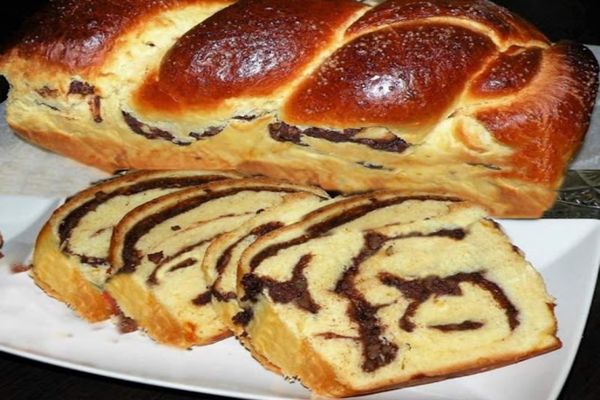 ANPC continuă controalele înainte de Paște. Ce NEREGULI au găsit comisarii la cozonaci și la produsele de patiserie