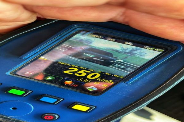 Vitezoman prins de polițiști cu 250 km/oră pe Autostrada București - Constanța