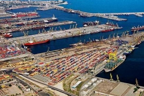 România interzice accesul tuturor navelor sub pavilion rusesc în porturile românești