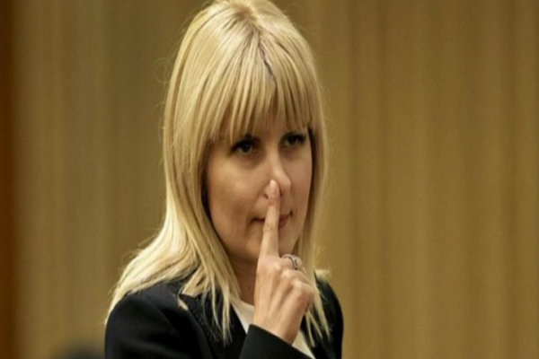 Elena Udrea a fugit din țară prin vama Giurgiu după condamnarea la 6 ani de ÎNCHISOARE - Poliția a dat-o în URMĂRIRE