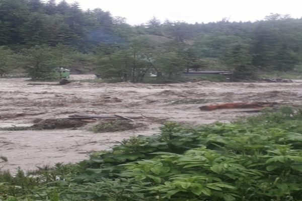 Cod galben de inundaţii pentru râuri din 31 de județe