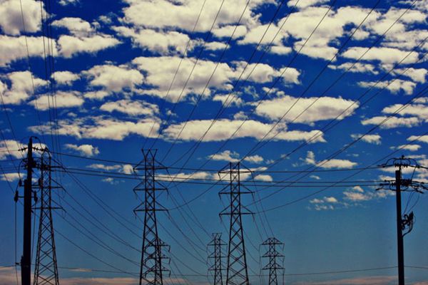 GIGANT din energie amenință că iese de pe piață - Critici dure pentru Guvern. Milioane de români, afectați