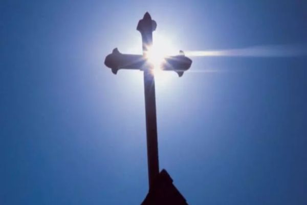 Sărbătoare 8 mai. Un mare sfânt este pomenit. Cruce cu roșu în calendarul ortodox - Ce nu ai voie să faci astăzi