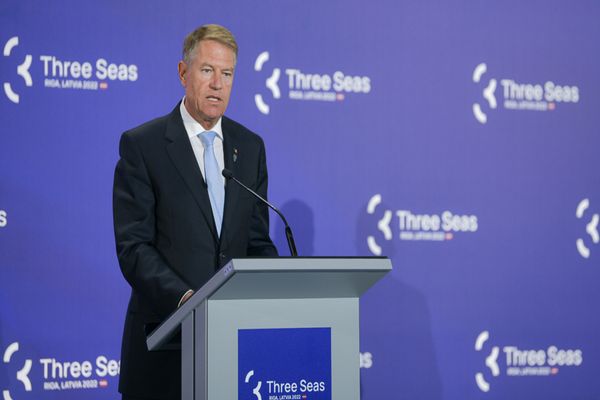 Klaus Iohannis: România va găzdui din nou în 2023 Summitul Inițiativei celor Trei Mări şi Forumul de Afaceri