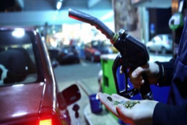 VIDEO Protest împotriva prețurilor uriașe la carburant: mai multe benzinării au fost blocate - Se anunță o manifestare de amploare pe 30 iunie