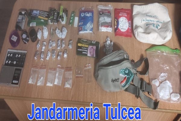 Tineri depistați cu produse susceptibile de a avea efecte psihoactive