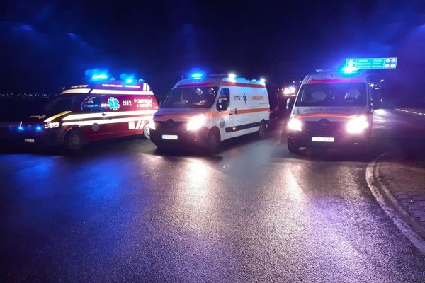 Doi tineri beți și drogați au făcut accident și apoi s-au filmat, amuzați, pentru a posta imaginile pe rețelele de socialziare