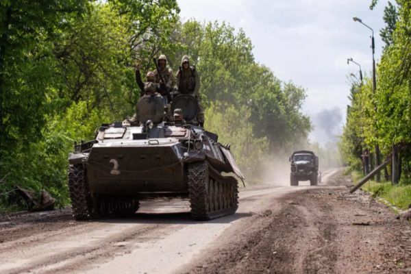 Război în Ucraina, ziua 103 - MIZA atacului asupra Kievului, după o pauză de mai bine de o lună. VICTORIE semnificativă adjudecată de ucraineni în estul țării. MUTAREA lui Putin - LIVE TEXT