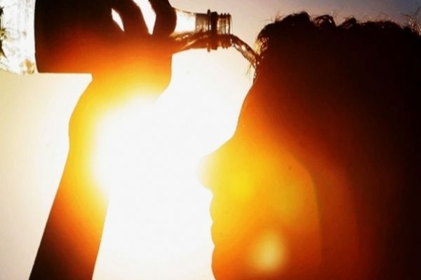ANM anunță un weekend cu 40 de grade Celsius. Avertismentul specialiștilor