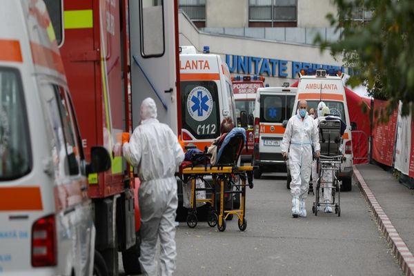 Alertă COVID, se revine la raportările ZILNICE privind evoluția cazurilor