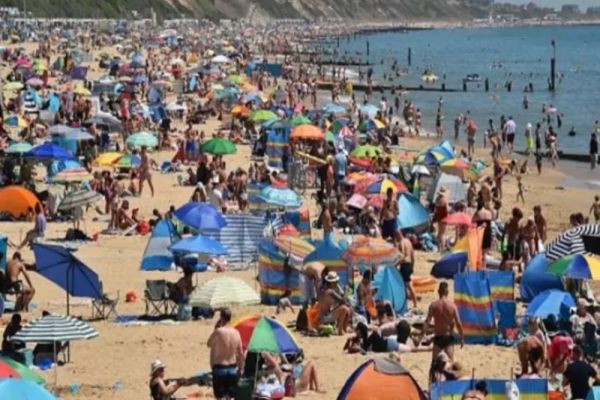 7 din 10 copii de la țară nu au mers niciodată la mare - Statistici îngrijorătoare