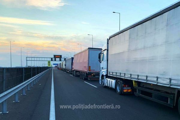 Restricții de circulație  pe drumurile naţionale din 15 judeţe, din cauza caniculei