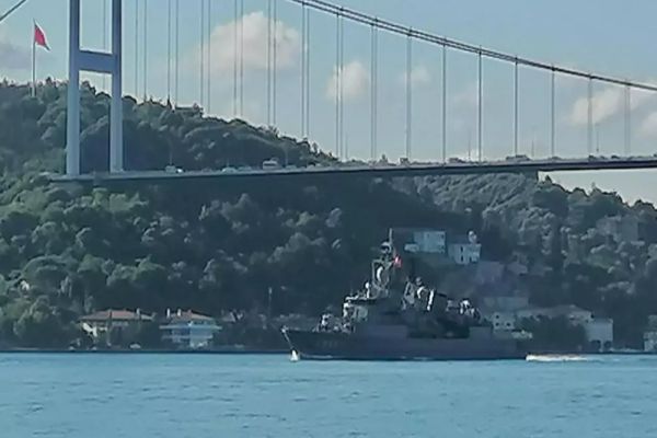 Război Ucraina. Turcia a trimis nave de război în Marea Neagră