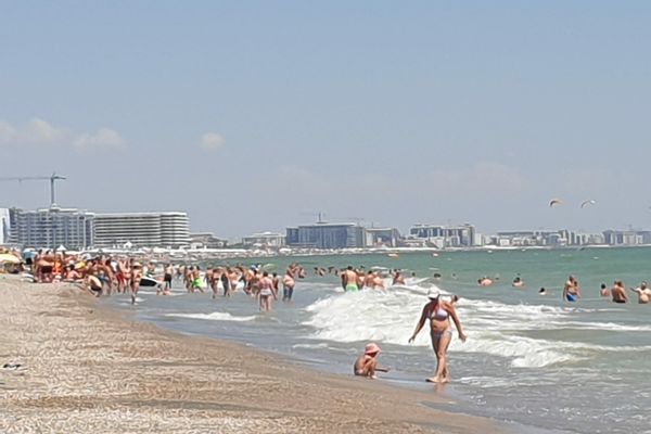 Dezastru la Mamaia, reducerile nu mai atrag turiști. Turismul în Deltă, serios afectat. Eforie, asaltată de turiști