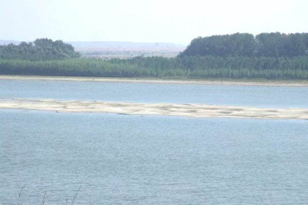 BTA: Bulgaria şi România vor colabora pentru a asigura navigaţia pe Dunăre