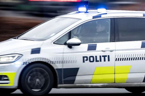 Atac armat la un mall din Copenhaga/Un danez de 22 de ani a fost arestat