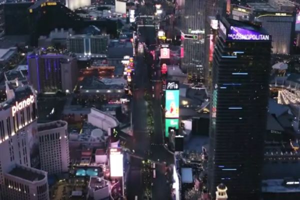 Bugetarii români, excursii de lux în SUA pe banii statului: cost exorbitant de 9.500 de dolari pentru o singură persoană