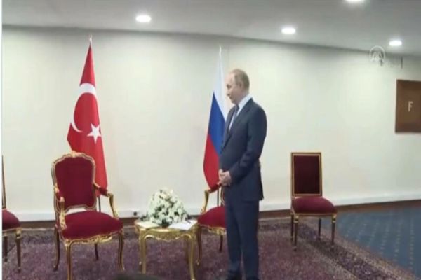 Putin, UMILIT de Erdogan. Ce i-a făcut președintele turc