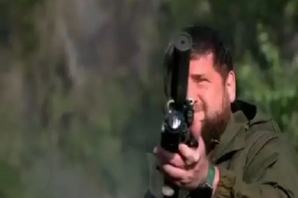 Liderul cecen Kadîrov stârnește din nou hohote de râs. Cum s-a filmat "comandantul TikTok"