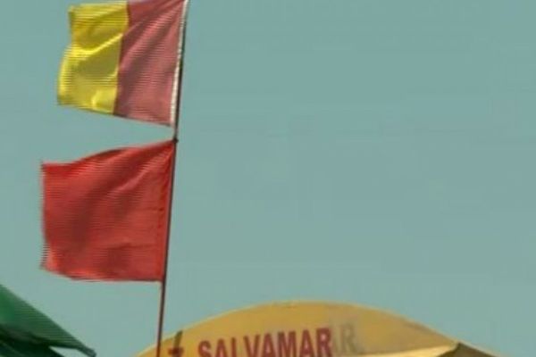 Pericol de înec în sudul litoralului. Steag roșu arborat în mai multe stațiuni