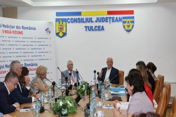 Conducerea Colegiului Medicilor din România, la Tulcea