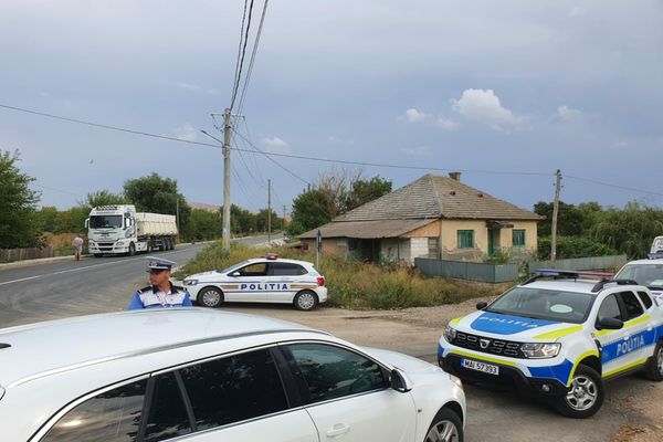 Razie a polițiștilor la Cerna, Traian, Dorobanțu și Cârjelari. Amenzi și permise suspendate