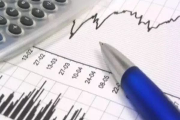 INS: Economia României a crescut în primul semestru, cu 5,8% faţă de semestrul I 2021, pe serie brută, la 609 miliarde lei preţuri curente