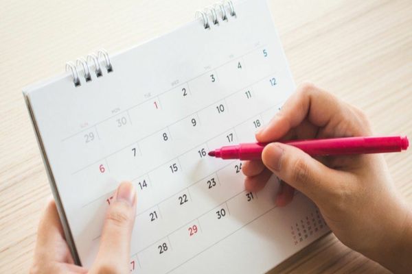 Vești bune pentru bugetari: pot munci 5 zile pe lună de acasă. Un nou tip de CONCEDIU a fost aprobat