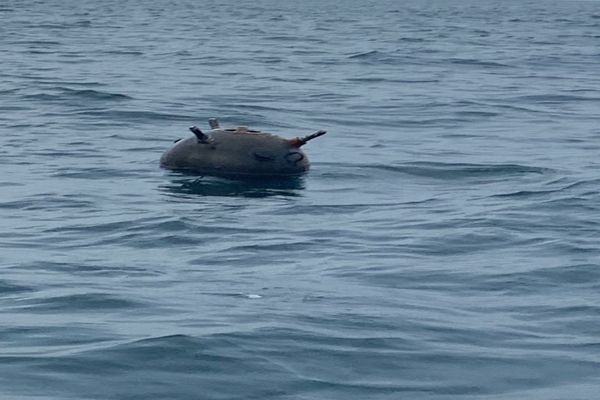 O navă militară românească  a lovit o mină în Marea Neagră