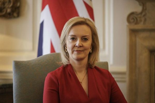 Liz Truss este noul lider al Partidului Conservator şi noul premier al Marii Britanii