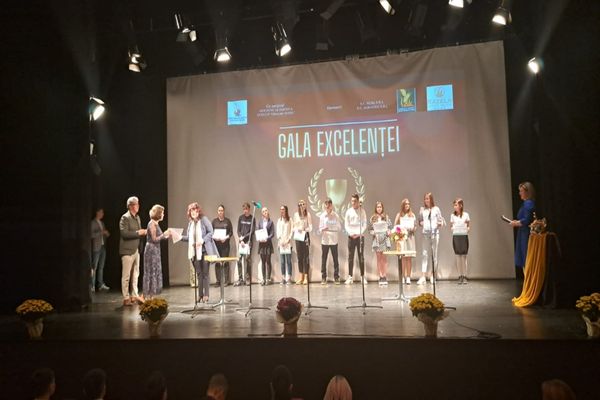 Gala Excelenței în educație la Teatrul Jean Bart